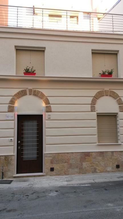Rosemary Charming Rooms Térmoli Exterior foto