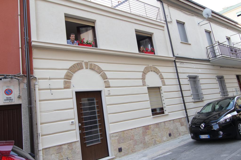 Rosemary Charming Rooms Térmoli Exterior foto